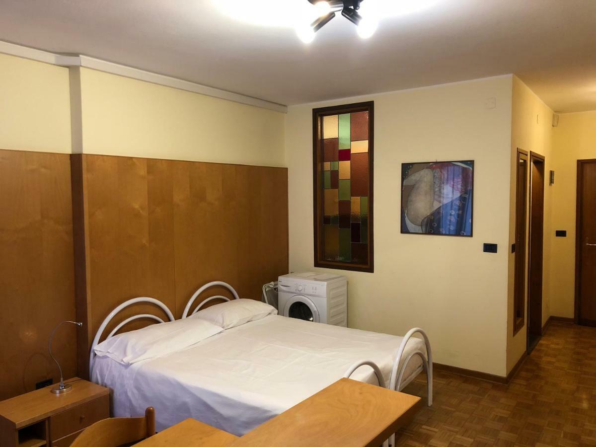 M14 Duomo Apartments ปาโดวา ภายนอก รูปภาพ